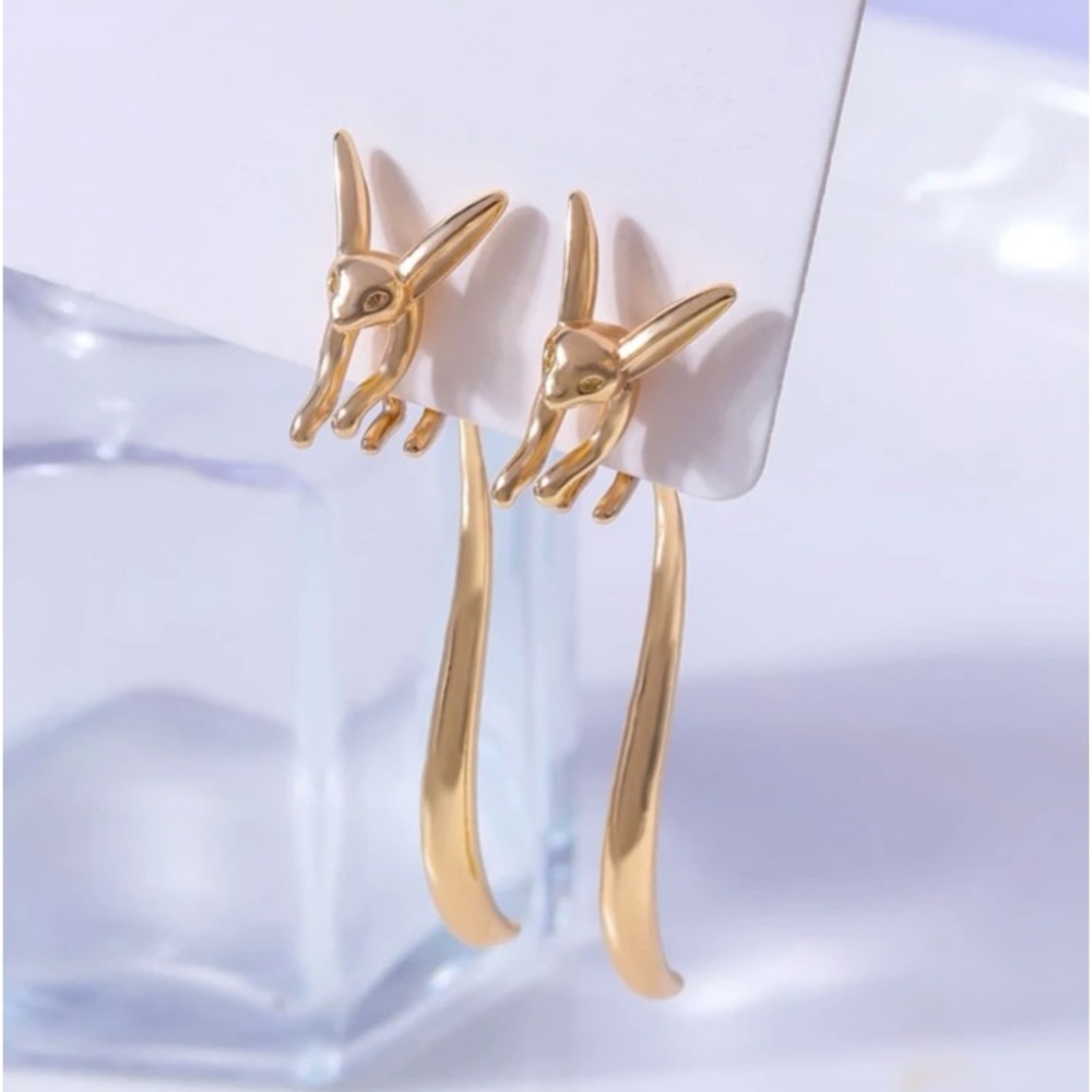 Foxy 🦊 Fun & Unique Gold Ear Jacket Earrings